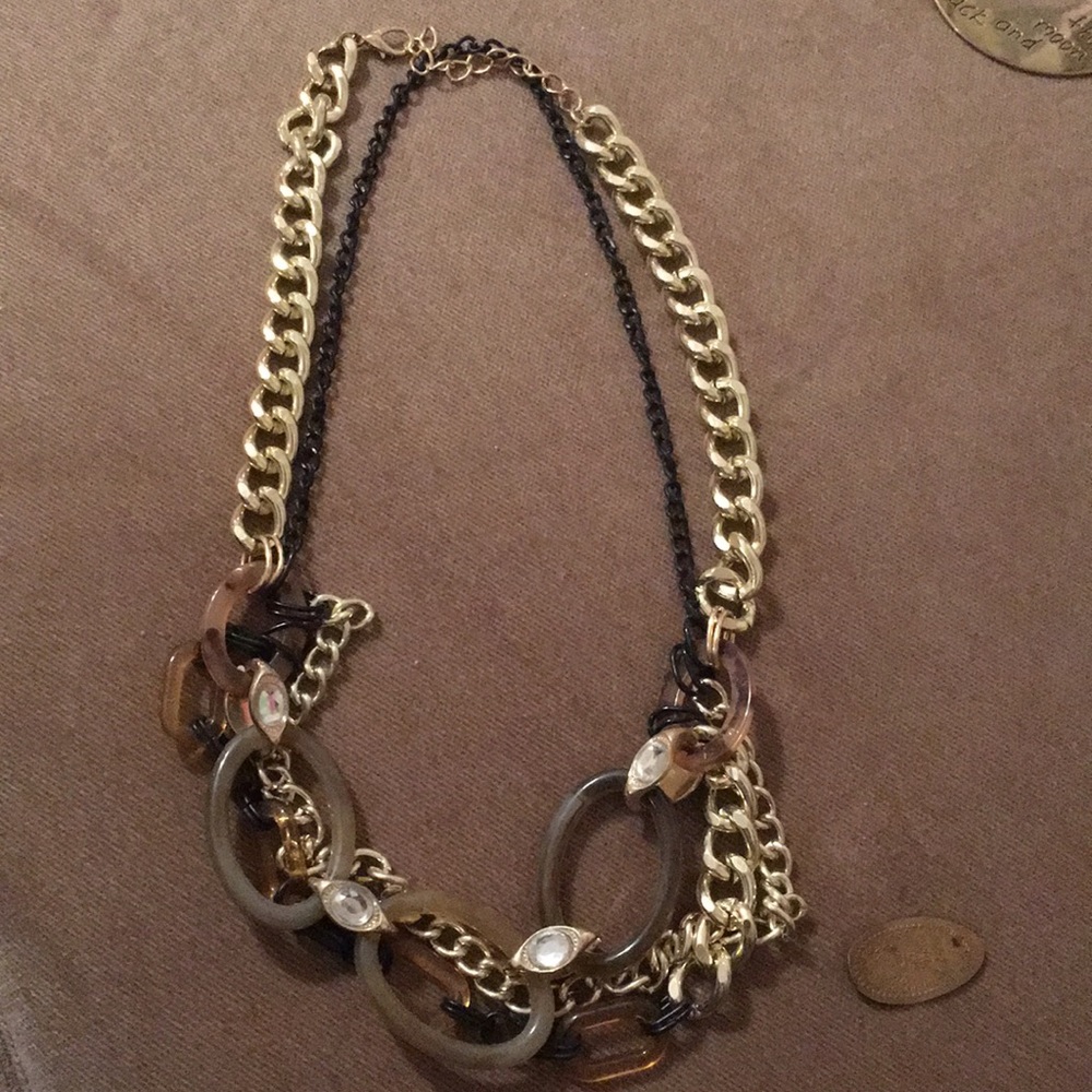 Gold vtg style 80s Funky huge link necklace